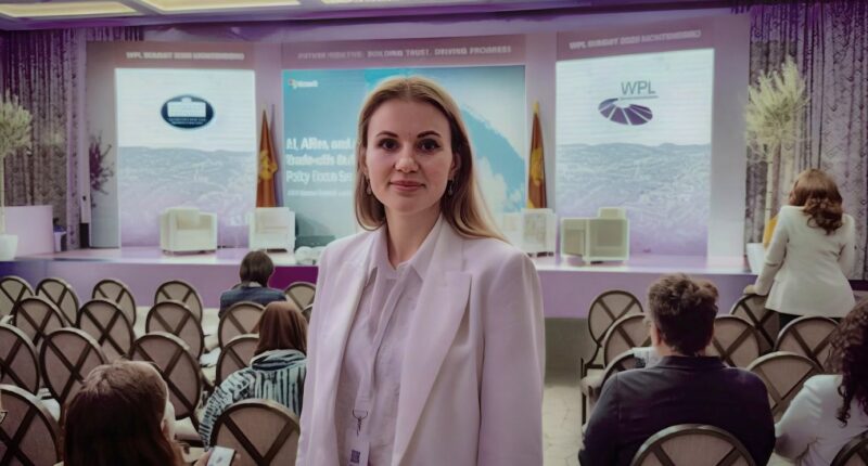 обшуки в Анни Скороход