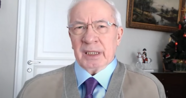 Микола Азаров