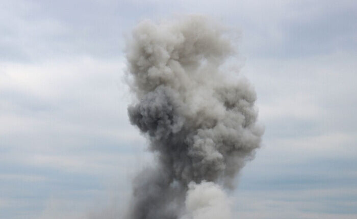 Дим від обстрілу