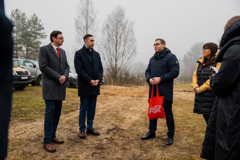 Латвія передала Україні автомобілі 2