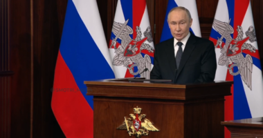 Путін на виступі. Фото: скріншот трансляції