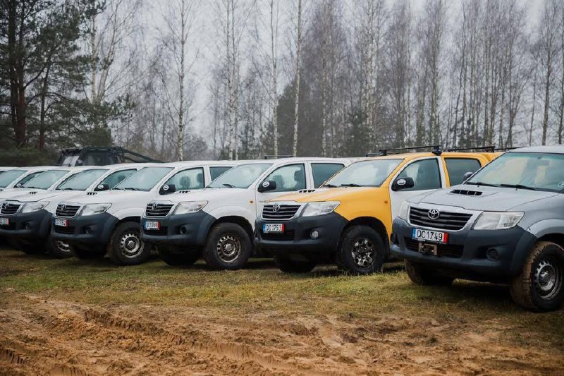 Латвія передала Україні автомобілі 4