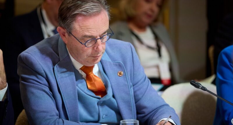 Барт де Вевер про надання Україні допомоги