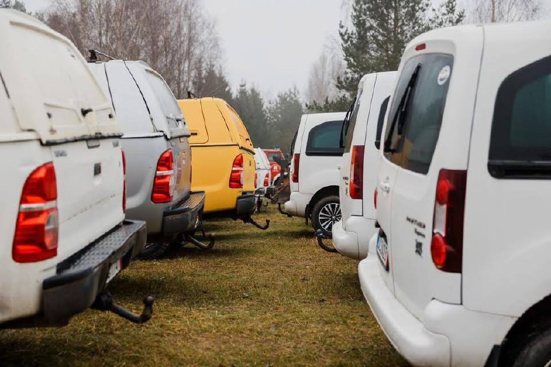 Латвія передала Україні автомобілі 7