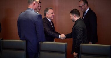 переговори у Берліні триватимуть 15 грудня