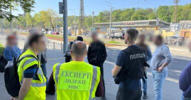 Поліція оголосила підозри посадовцям КМДА, які розікрали понад 4,5 млн грн лише на ремонті однієї вулиці