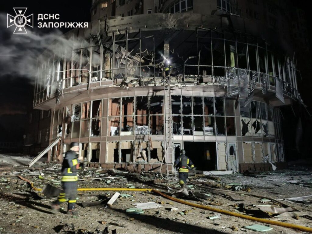 РФ вчинила одну з наймасовіших атак дронами по Запоріжжю 9