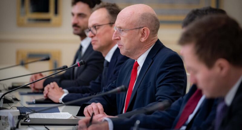 Джон Гілі про балістичну ракету