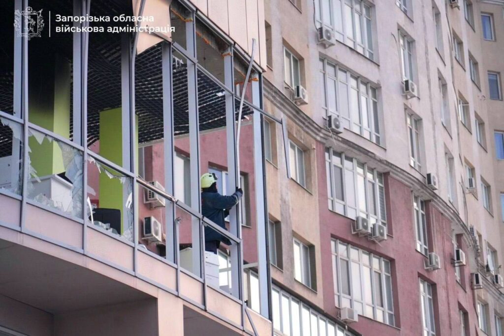 РФ вчинила одну з наймасовіших атак дронами по Запоріжжю 4