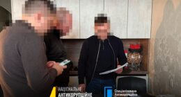 НАБУ і САП підозрюють колишнього голову ДПСУ в одержанні хабарів за переправку цигарок через кордон