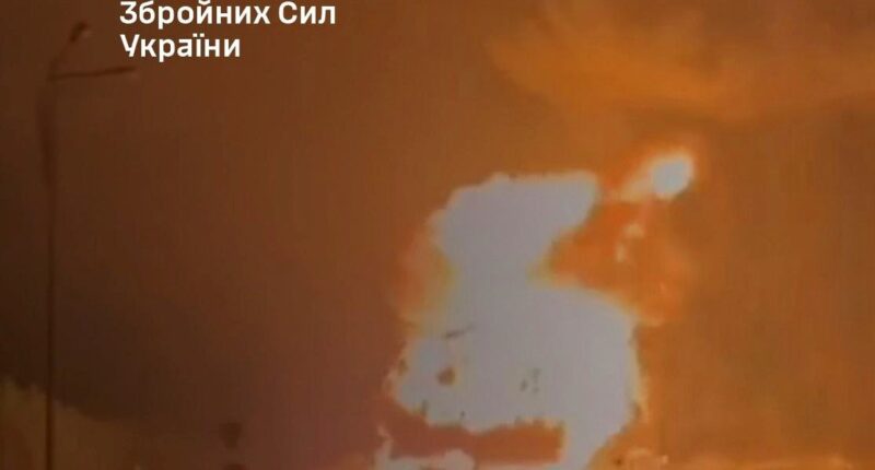 ЗСУ уразили нафтобазу в РФ і склад окупантів на Донеччині