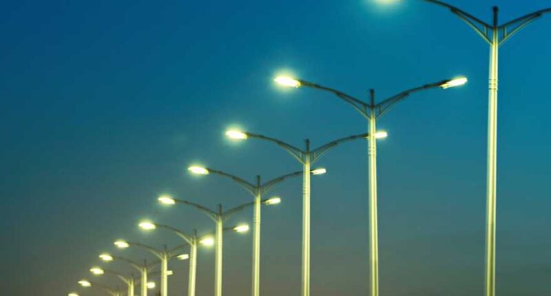 Вуличне освітлення