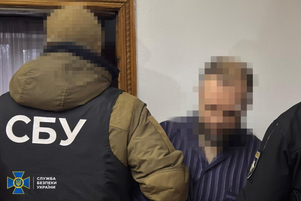 В Україні викрили угрупування, яке намагалося продати одну із найбільших партій “трофейної” зброї 7