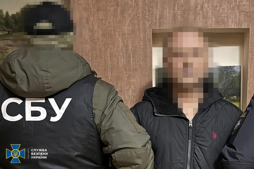 В Україні викрили угрупування, яке намагалося продати одну із найбільших партій “трофейної” зброї 8