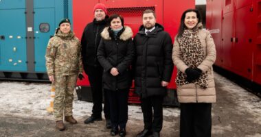 Київ отримав 22 генератори на потреби критичної інфраструктури від Литви