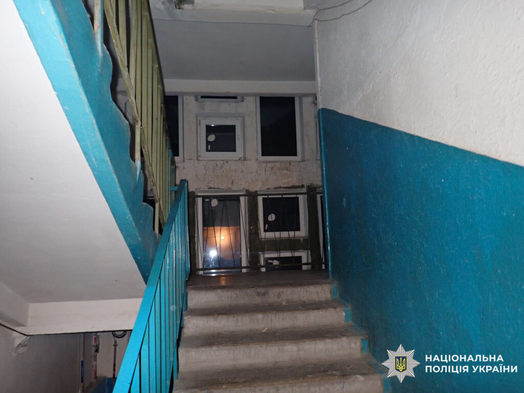 У Києві військовий у СЗЧ напав з ножем на людей 2