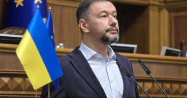 Олег Бондаренко