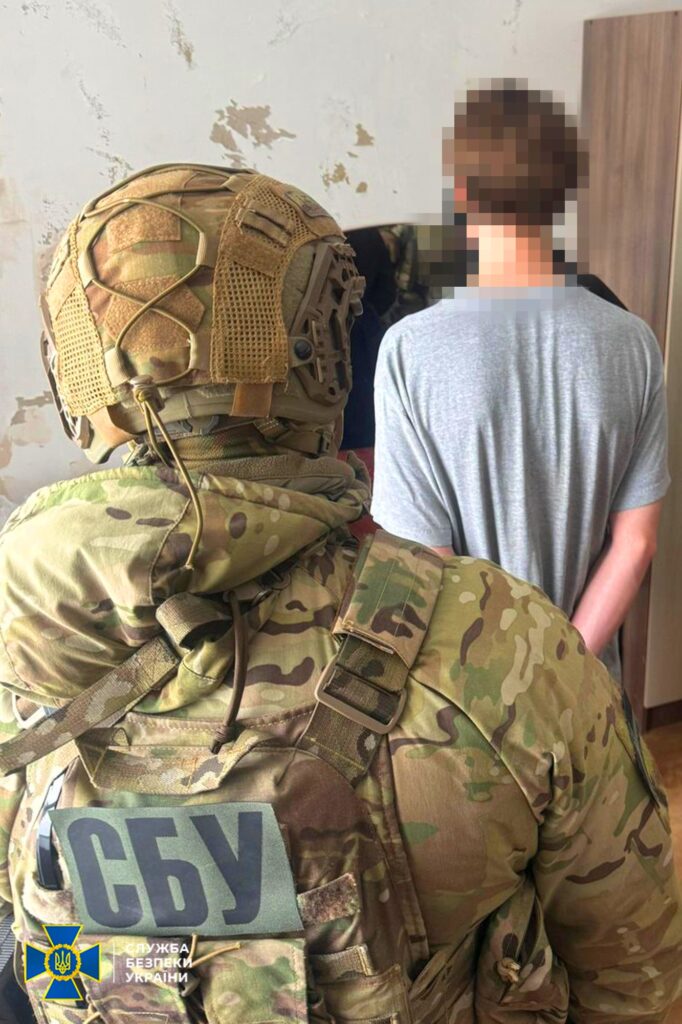 Російський “опозиціонер”, який проживав у Рівному, підпільно збирав дані про українські ССО 2