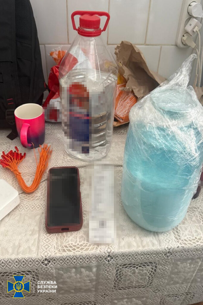 У Києві викрили курсантку ЗСУ і її подругу, які готували теракти 2