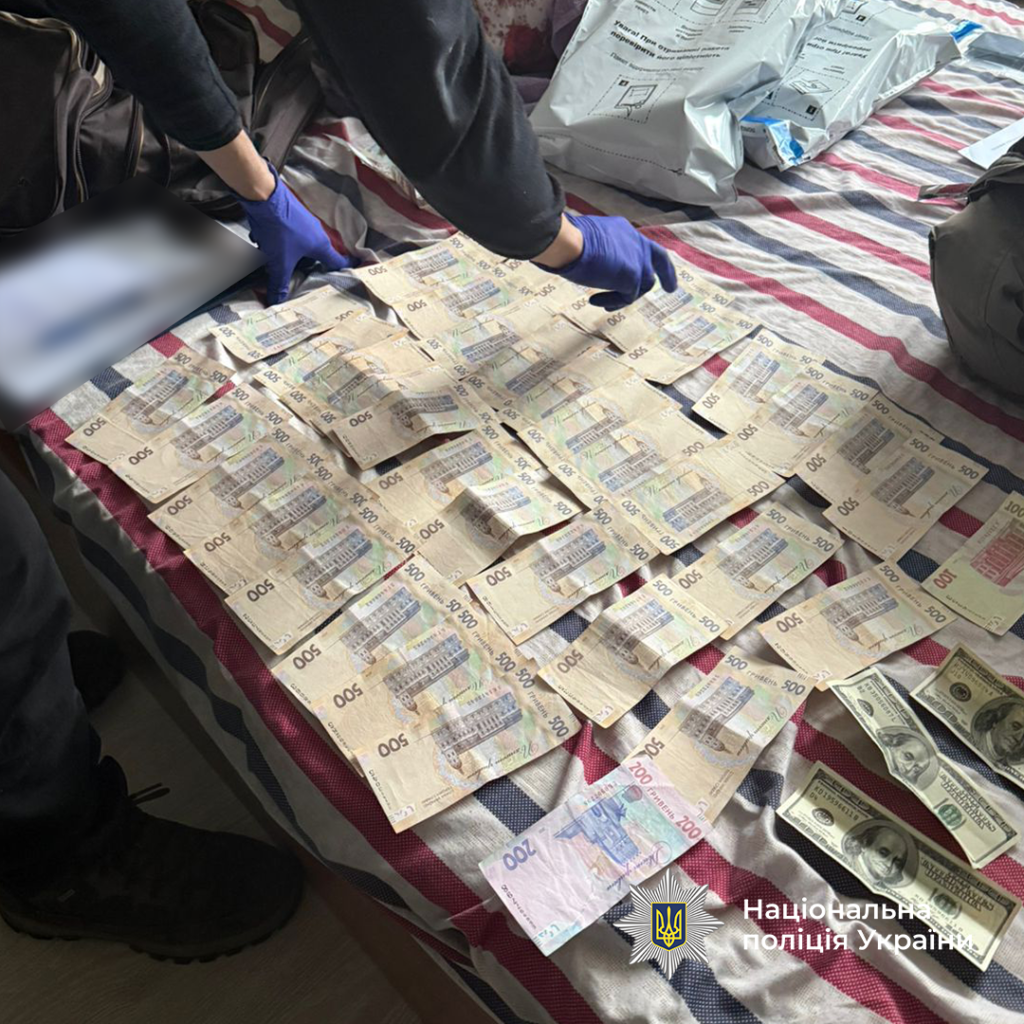 В Україні викрили масштабну схему торгівлі наркотиками 8
