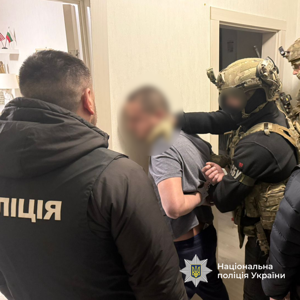В Україні викрили масштабну схему торгівлі наркотиками 4