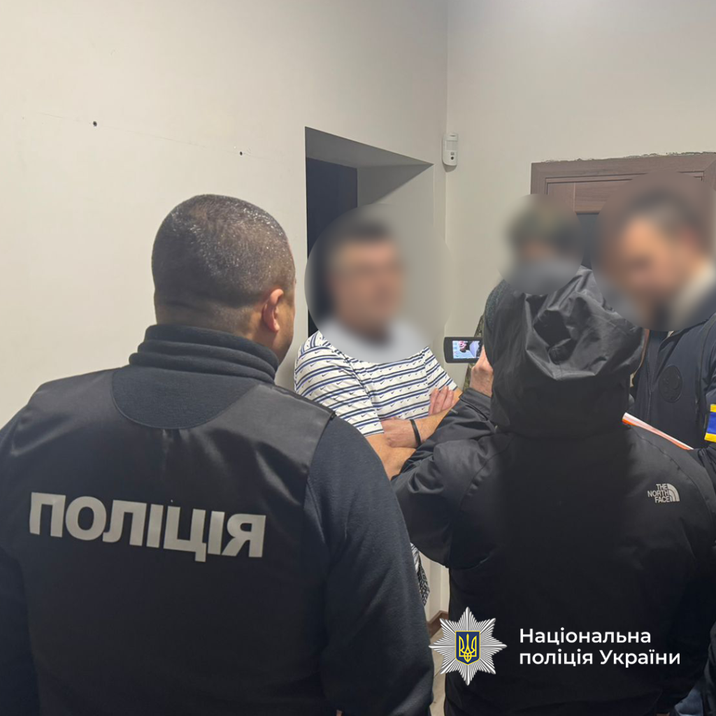 В Україні викрили масштабну схему торгівлі наркотиками 6