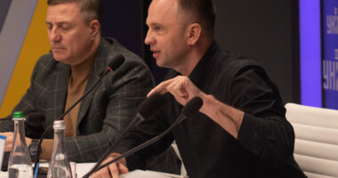 Олег Постернак