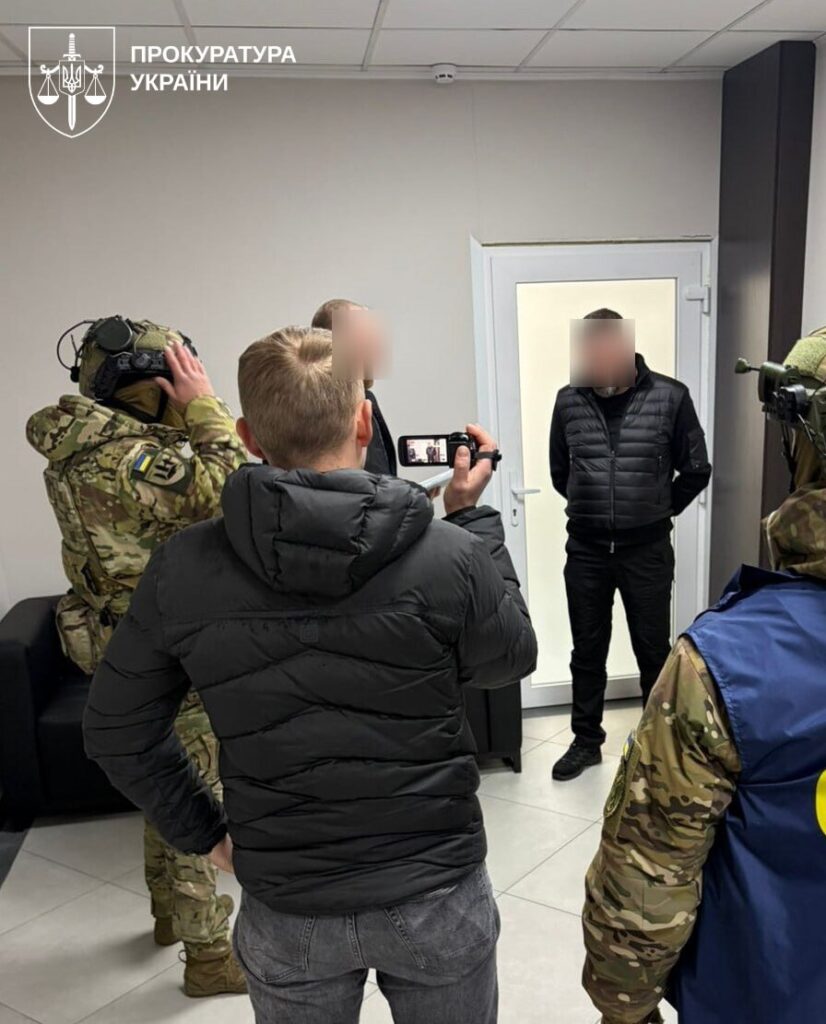 В Україні знайшли корупцію під час будівництва укриттів для літаків 4