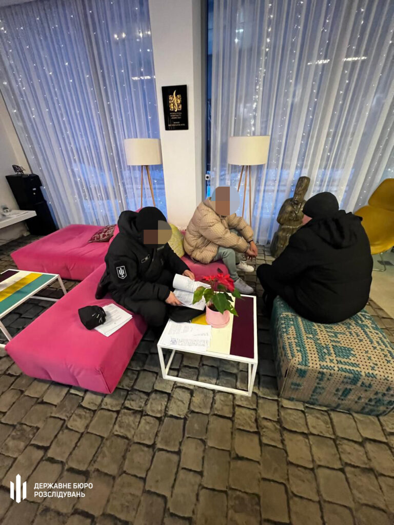 На Київщині офіцеру ТЦК оголосили підозру за побиття та військовозобов’язаних 2