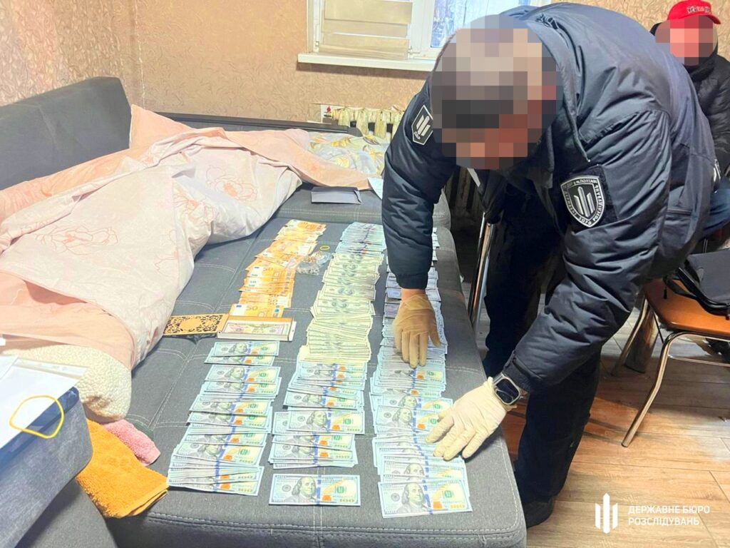 ДБР викрило схему поставок гнилих продуктів для ЗСУ і отримання мільйонних відкатів 5