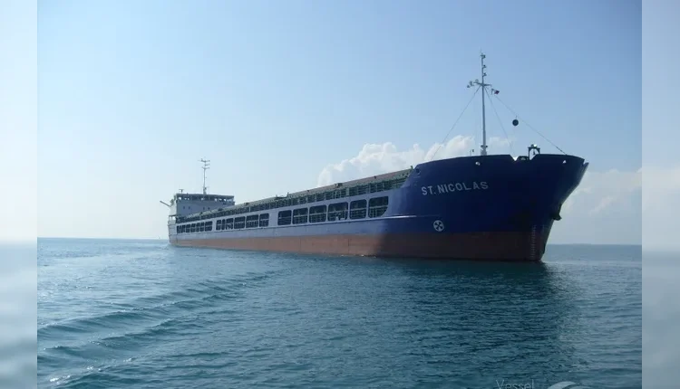 Російське судно