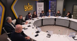 Круглий стіл 2