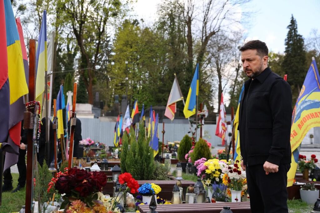 Король Швеції Карл XVI Густав приїхав до Львова і зустрівся із Зеленським 5