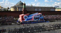 Парад в Москві