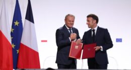 Туск і Макрон