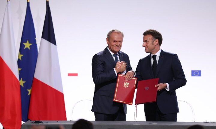 Туск і Макрон