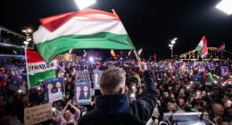 Петер Мадяр вимагає відставки Орбана