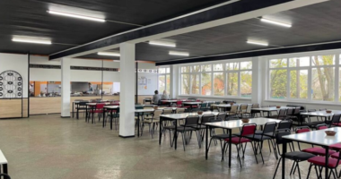 Шкільна їдальня