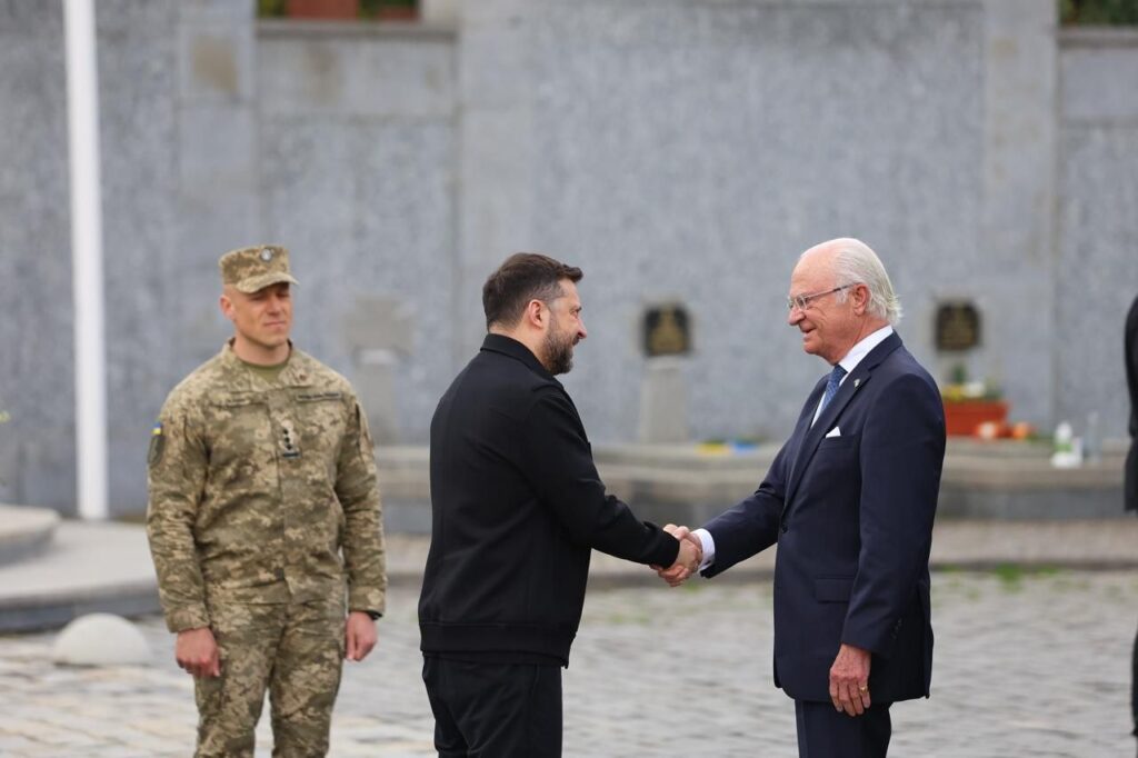 Король Швеції Карл XVI Густав приїхав до Львова і зустрівся із Зеленським 6