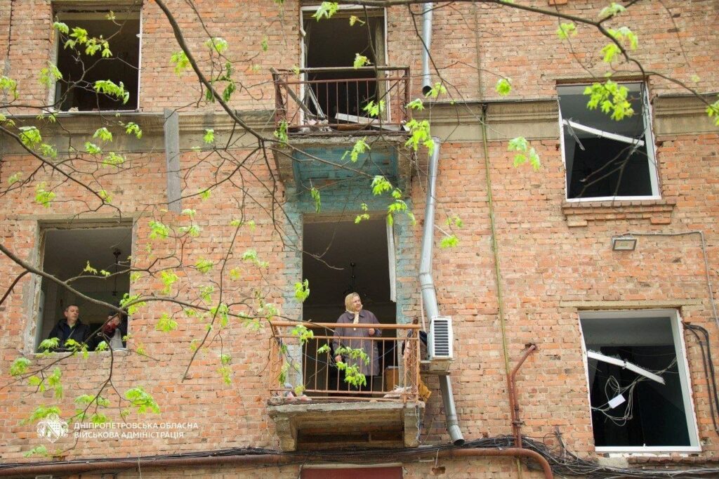 Наслідки атаки на Дніпро 6