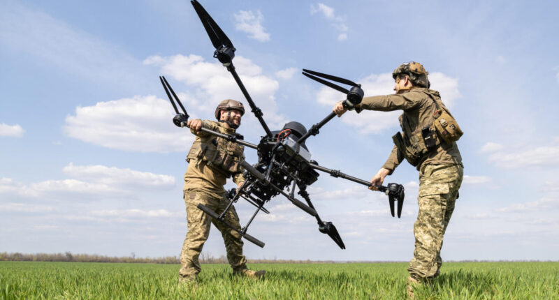Військові з дроном