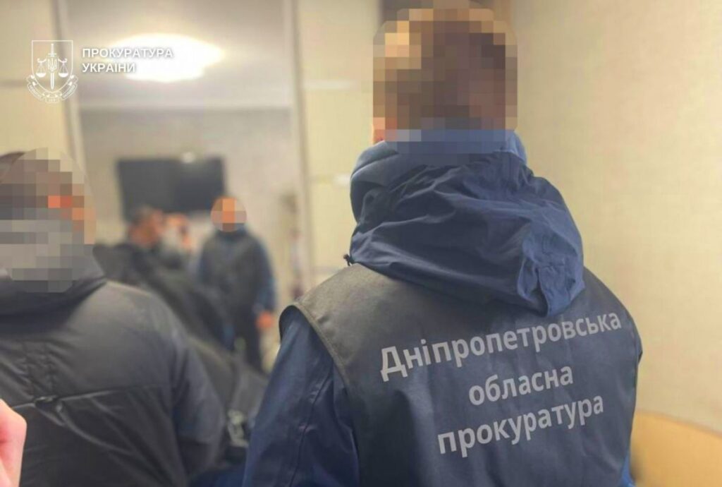 На Дніпропетровщині викрили шахраїв 4