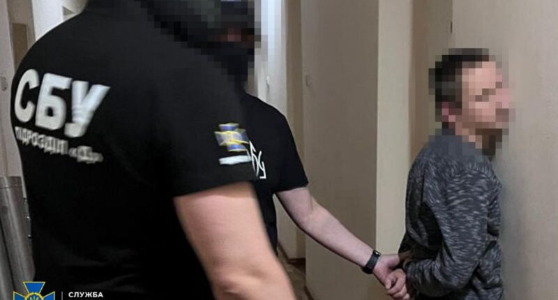 СБУ викрила високопосадовця Херсонської міськради, який вимагав “відкати” за Starlink