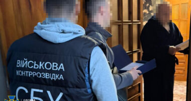 Ексчиновника Міноборони спіймали на махінаціях з їжею для ЗСУ