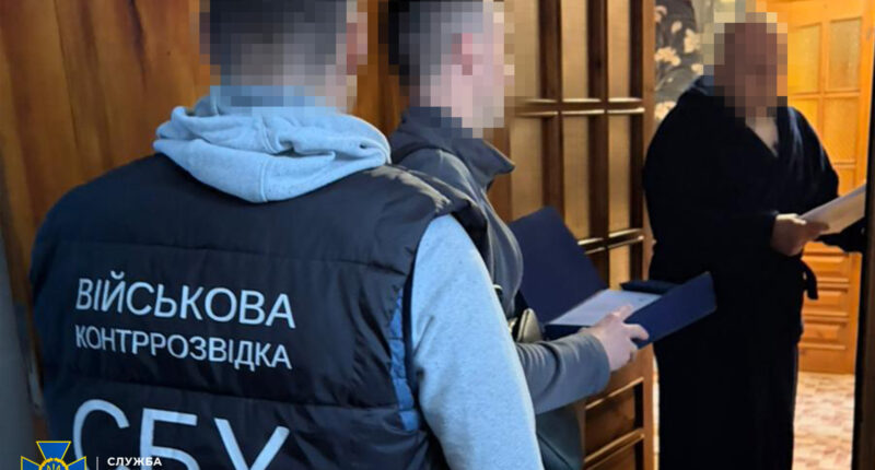 Ексчиновника Міноборони спіймали на махінаціях з їжею для ЗСУ