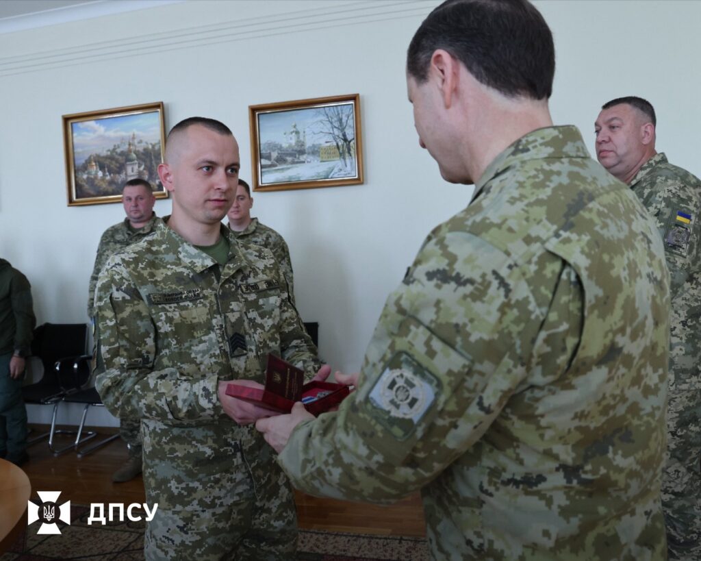 В Україні прикордонникам вручили державні нагороди та відомчі відзнаки 5
