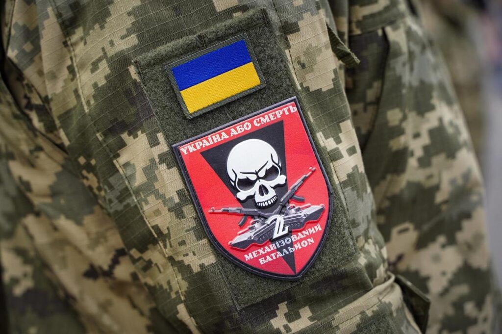 Бригада імені Чорних Запорожців з Білої Церкви отримала 54 нові пікапи для фронту 9