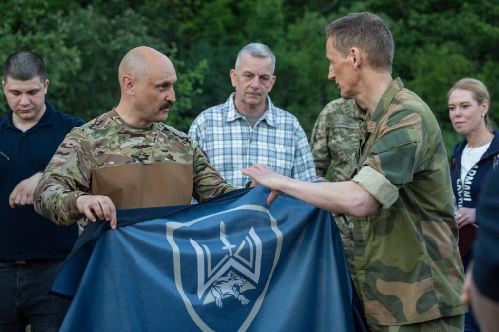 Командувач норвезької армії відвідав військових ЗСУ у прифронтовій зоні 1