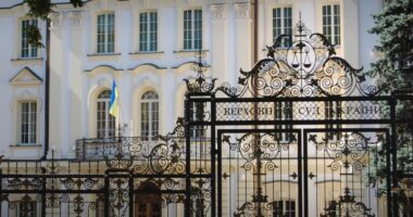 НАБУ і САП проводять обшуки у Верховному Суді