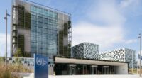 прокурора МКС Карім Хана, який видав ордер на арешт Путіна усунули з посади